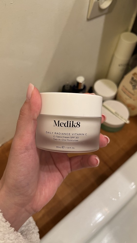https://profcare-stage.s3.eu-central-1.amazonaws.com/br-review/01f17ec3cf14b69176193d6886cb7677.jpg