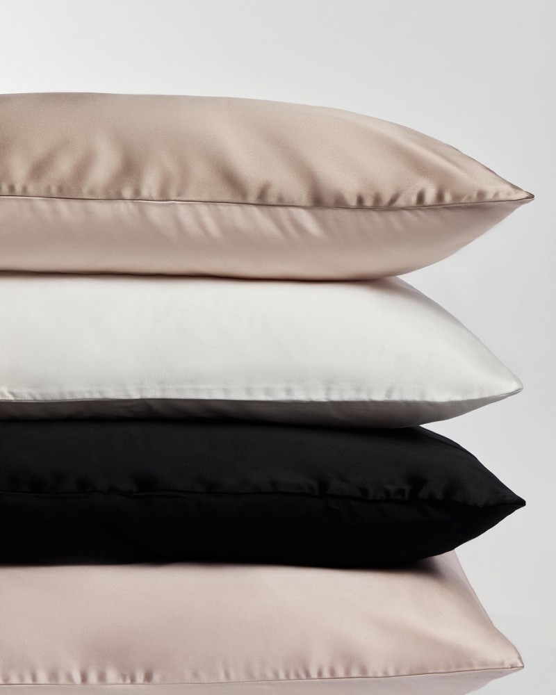 MON MOU - Наволочка из натурального шелка и сатина (Фото-4)