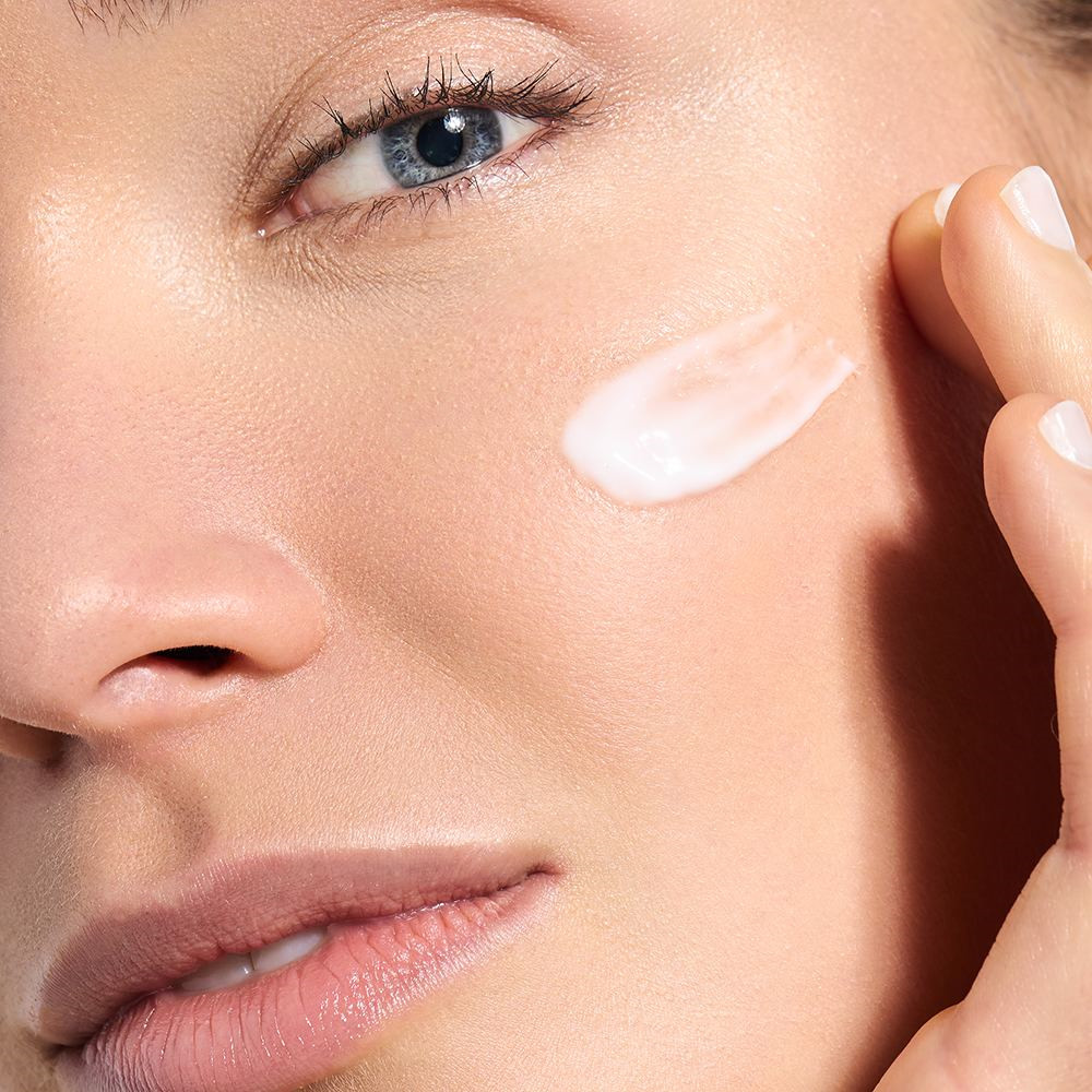 Valmont - Ревіталізуючий крем для шкіри обличчя (Фото-4), fabo.ua Valmont - Ревіталізуючий крем для шкіри обличчя (Фото-4)