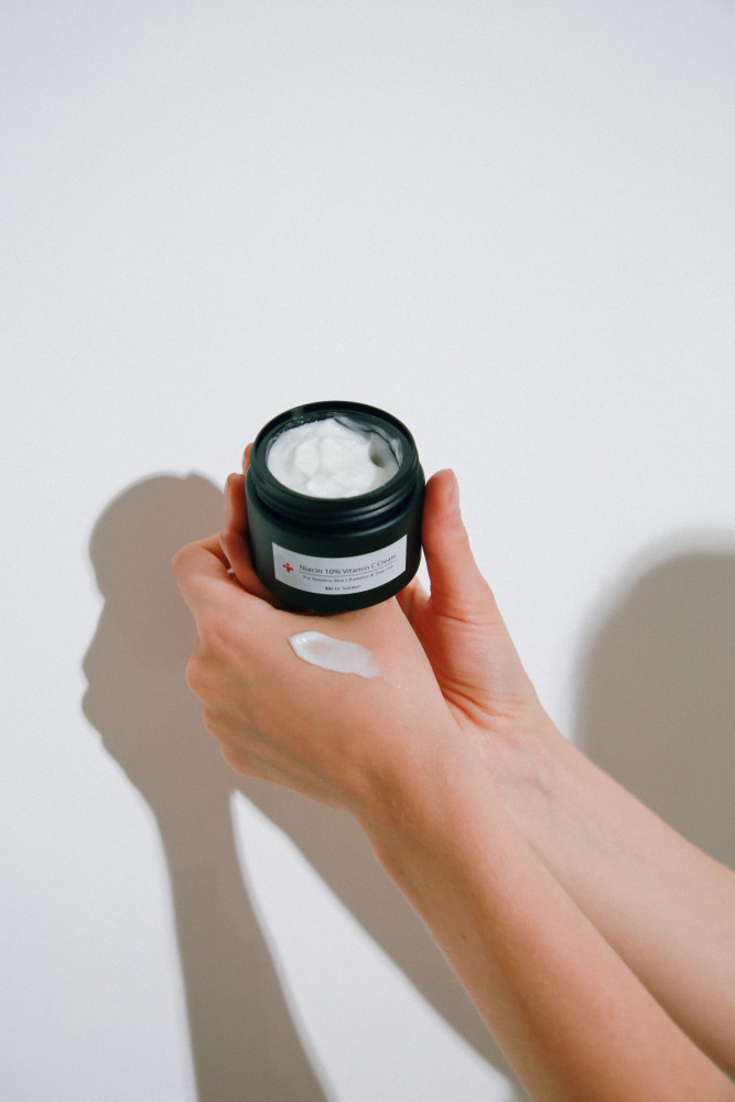 CU Skin - Осветляющий крем с ниацинамидом 10% и витамином (Фото-2)
