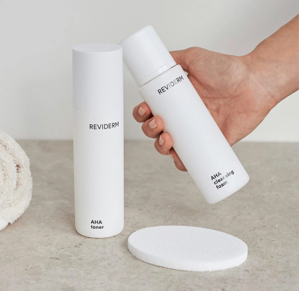 REVIDERM - Мультифункціональна очищаюча пінка з AHA-кислотами (5%) (Фото-3), fabo.ua REVIDERM - Мультифункціональна очищаюча пінка з AHA-кислотами (5%) (Фото-3)