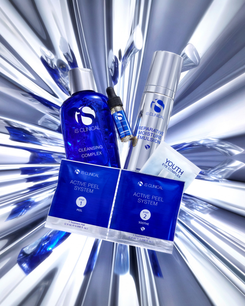 iS Clinical - Набір "Колекція для сяйва" (Фото-3)