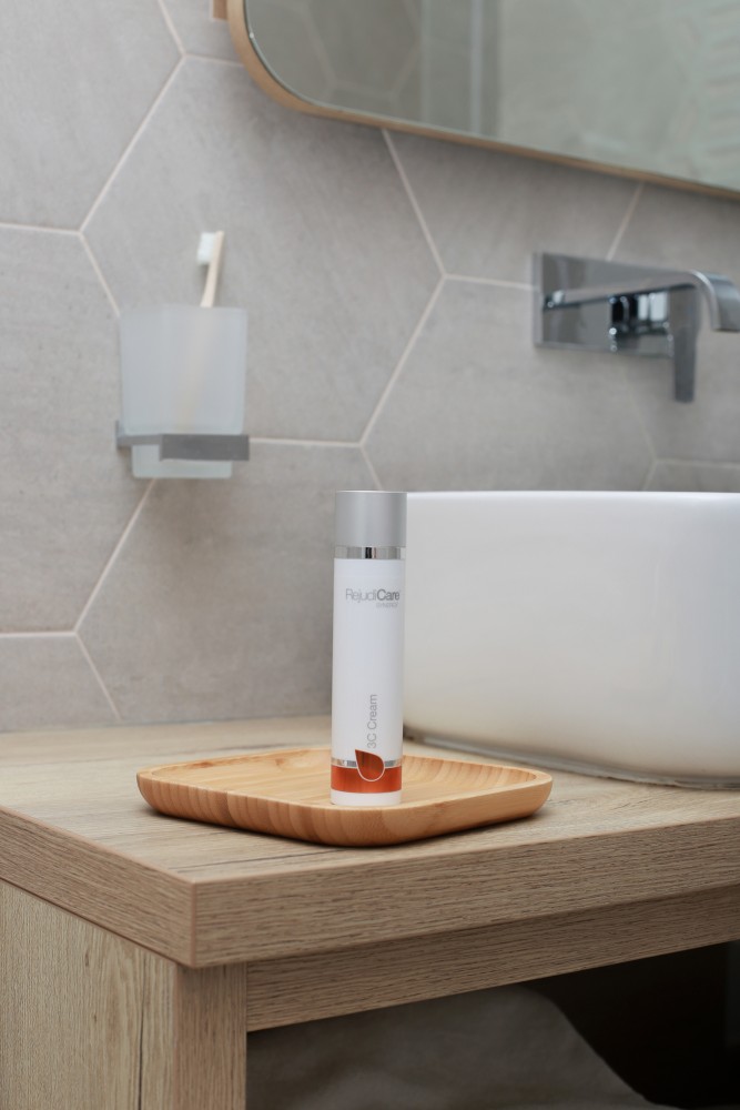 RejudiCare - Омолоджуючий крем із вітаміном С (Фото-4), fabo.ua RejudiCare - Омолоджуючий крем із вітаміном С (Фото-4)