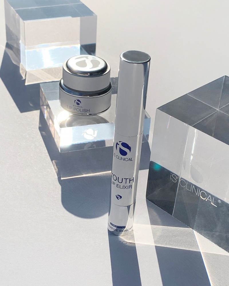 iS Clinical - Скраб для губ (Фото-3)
