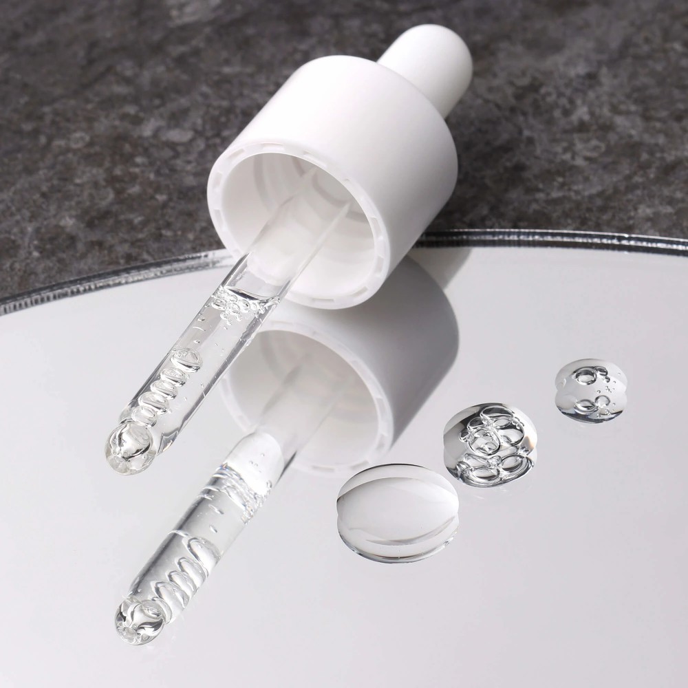 Medik8 - Рідкі пептиди з технологією косметичних дронів (Фото-2), fabo.ua Medik8 - Рідкі пептиди з технологією косметичних дронів (Фото-2)